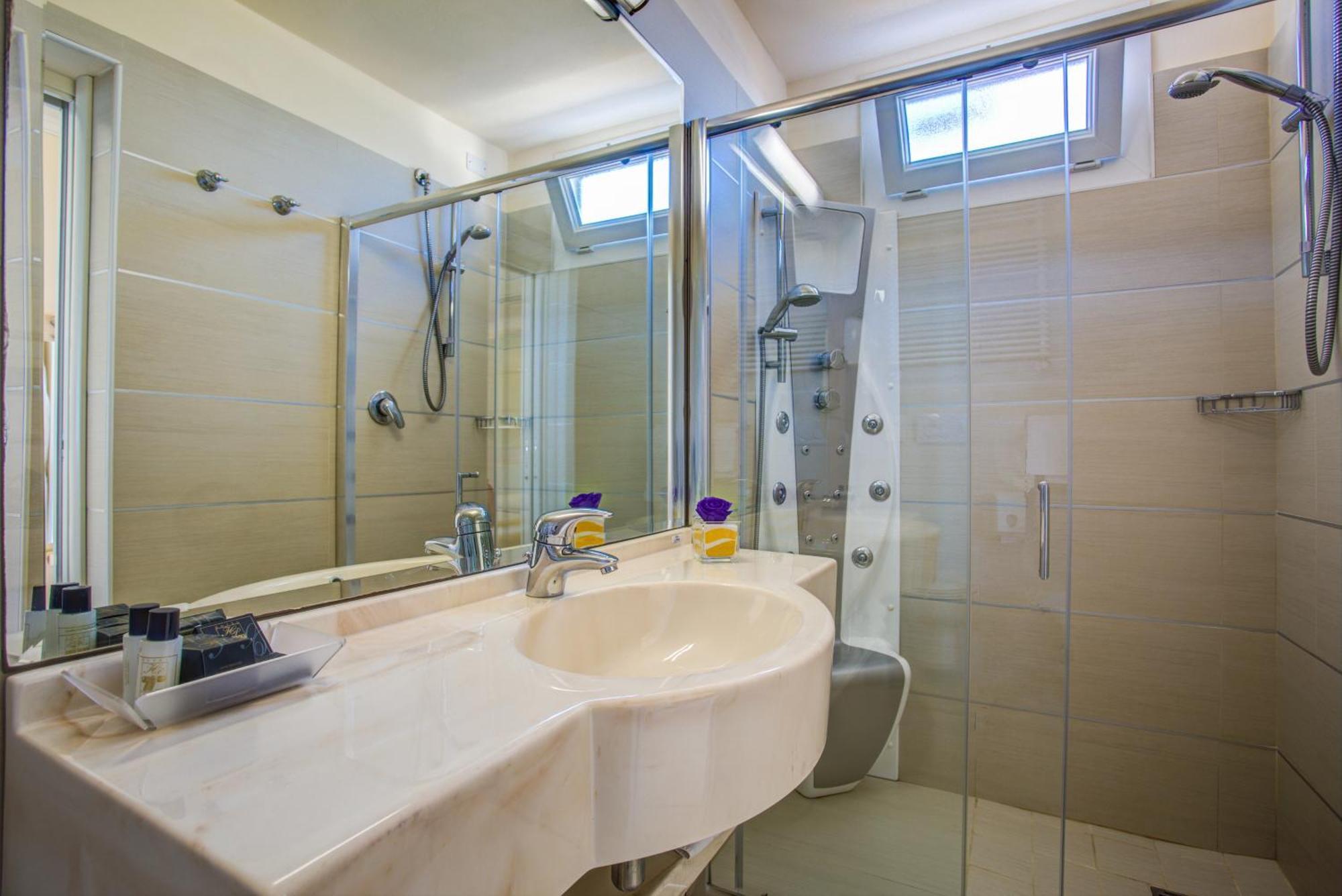 Hotel Caesar Paladium Rimini Zimmer foto